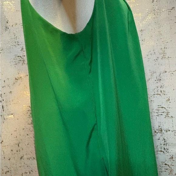 Zara Green Halter Neck Dress w/Pocket's - Picture 3 of 9